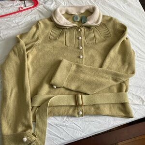 Elegant Women's Sweater with Belt - Cream Collar